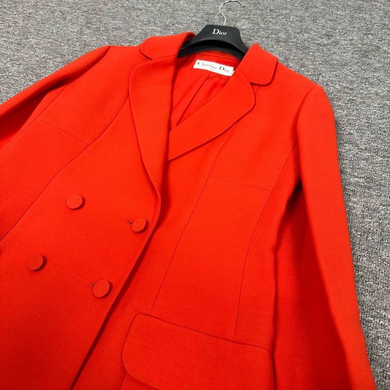 Dior Stunning Red Dior Petal Coat with Tags Size M / US 6-8 / IT 42-44 - 4 Thumbnail