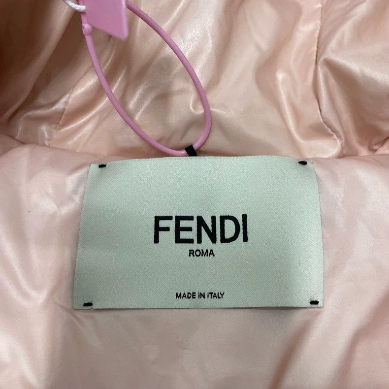 Fendi Fendi Pink Cropped Puffer Jacket with Bag Size XS / US 0-2 / IT 36-38 - 7 Thumbnail