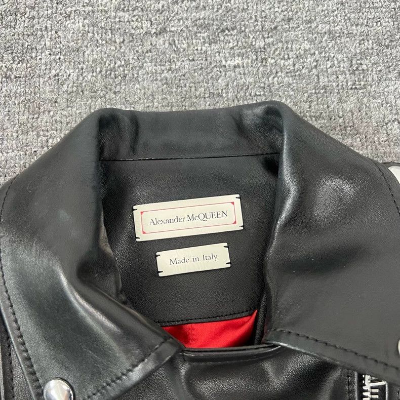 Alexander McQueen Alexander McQueen Short Leather Moto Jacket Size S / US 4 / IT 40 - 5 Thumbnail