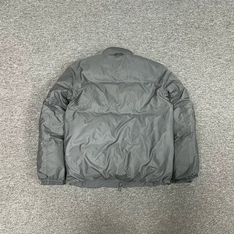 Louis Vuitton Louis Vuitton Gray Reversible Down Jacket Size L / US 10 / IT 46 - 2 Thumbnail