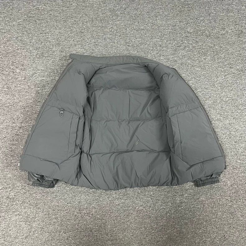 Louis Vuitton Louis Vuitton Gray Reversible Down Jacket Size L / US 10 / IT 46 - 3 Thumbnail
