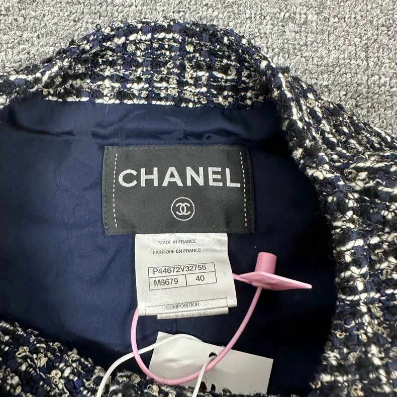 Chanel Chanel Tweed Jacket with Elegant Design Size M / US 6-8 / IT 42-44 - 5 Thumbnail