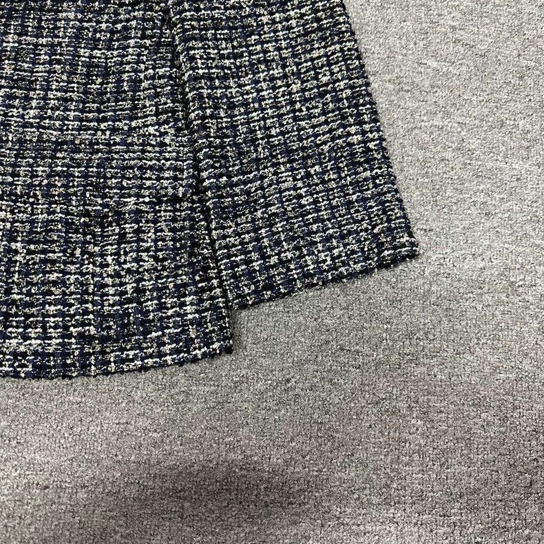Chanel Chanel Tweed Jacket with Elegant Design Size M / US 6-8 / IT 42-44 - 4 Thumbnail
