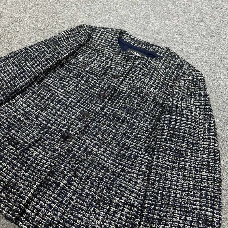 Chanel Chanel Tweed Jacket with Elegant Design Size M / US 6-8 / IT 42-44 - 3 Thumbnail