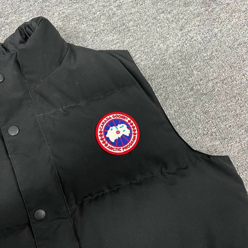 Canada Goose Canada Goose Black Down Vest Size S Size S / US 4 / IT 40 - 3 Thumbnail