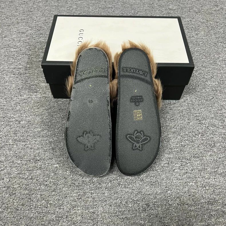 Gucci Gucci Tiger Embroidery Mule Slippers with Fur Size US 10 / IT 40 - 6 Thumbnail