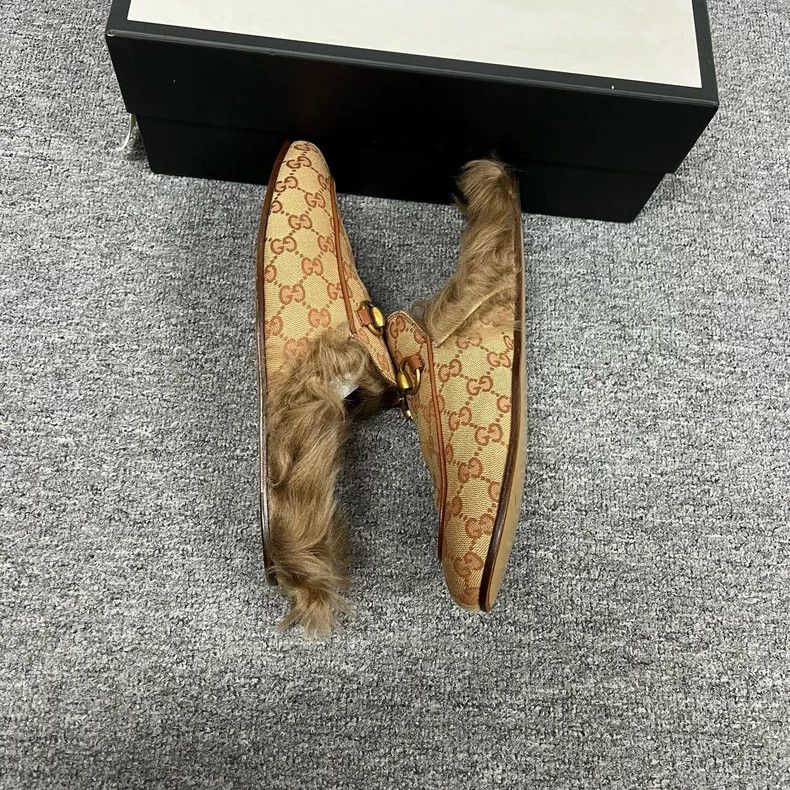 Gucci Gucci All-Over GG Fur Slippers Size 42 Size US 10 / IT 40 - 4 Thumbnail