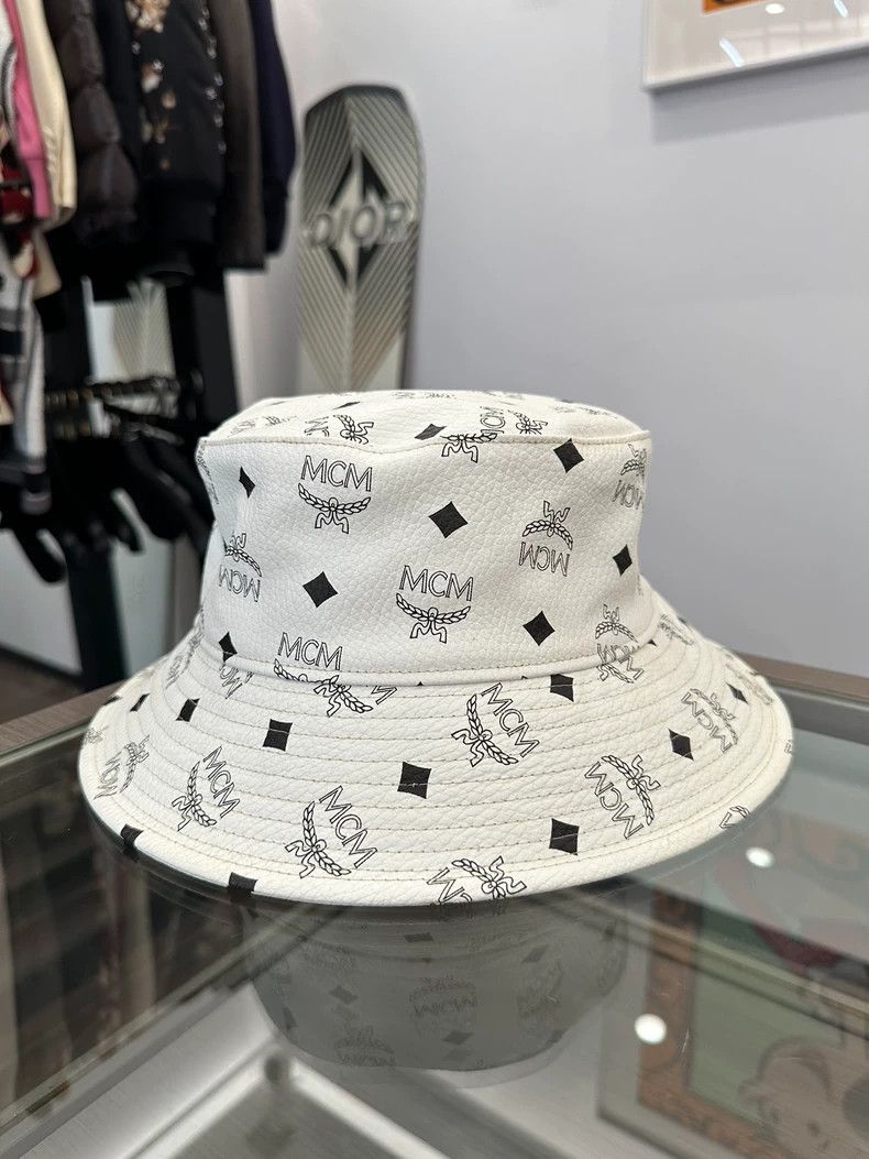 MCM MCM Classic White Printed Logo Bucket Hat Size ONE SIZE - 2 Thumbnail