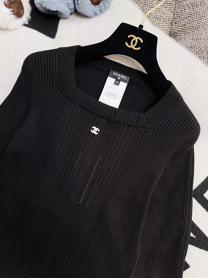 Chanel Chanel Black Knit Top with Logo Size M / US 6-8 / IT 42-44 - 3 Thumbnail