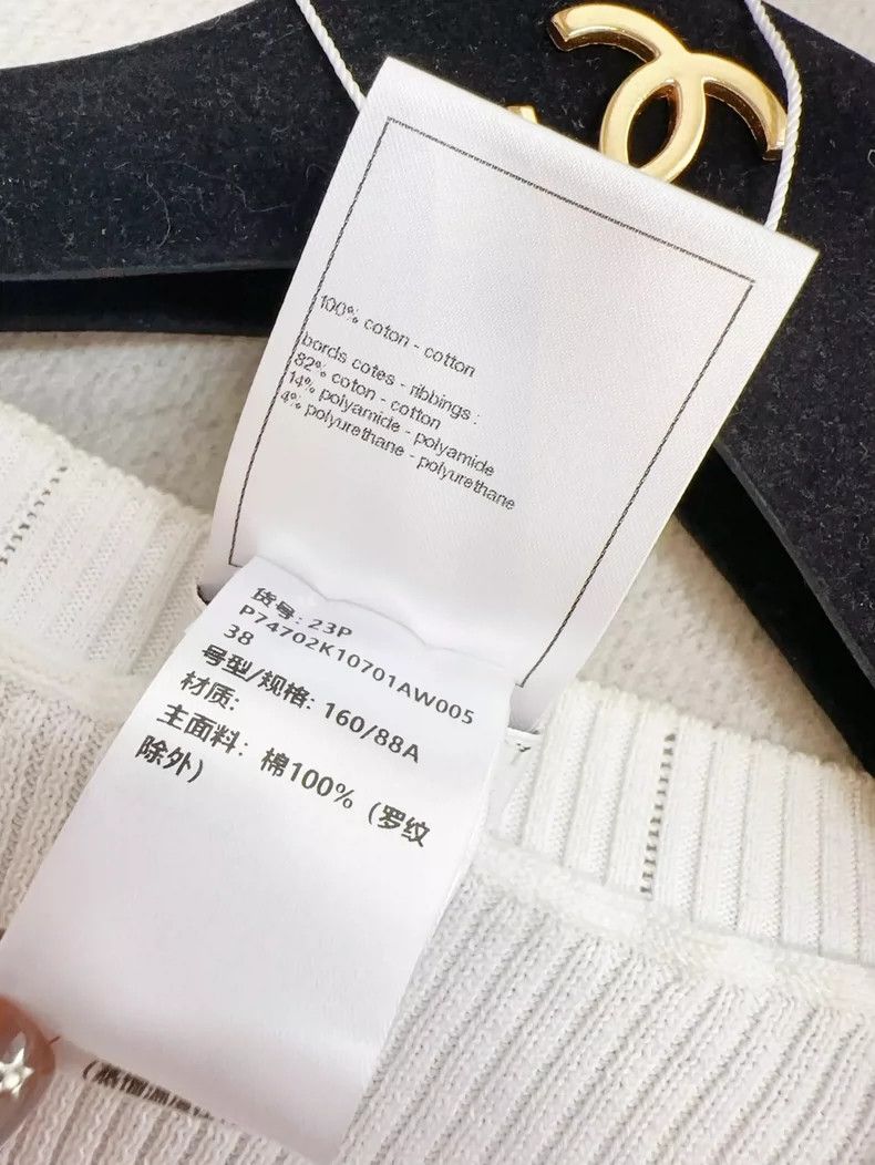 Chanel Chanel White Double C Logo Knit Top Size M / US 6-8 / IT 42-44 - 6 Thumbnail