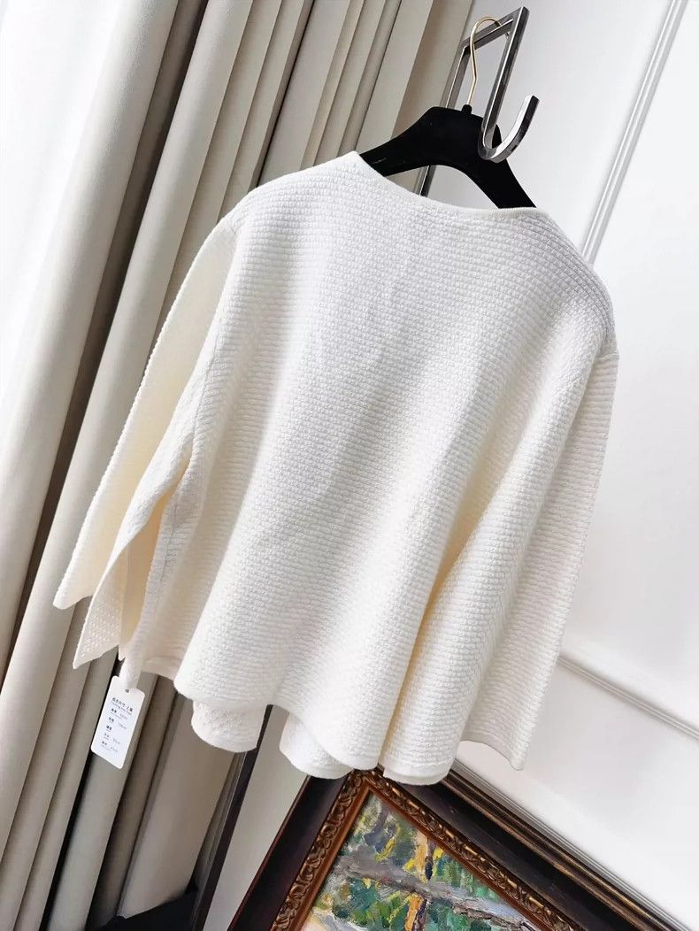 Chanel Chanel White Button Knit Cardigan Cape Coat Size L / US 10 / IT 46 - 2 Thumbnail
