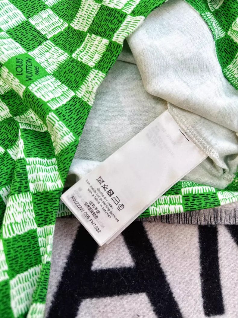 Louis Vuitton LV Green Checkered Short Sleeve T-Shirt Size XS / US 0-2 / IT 36-38 - 5 Thumbnail