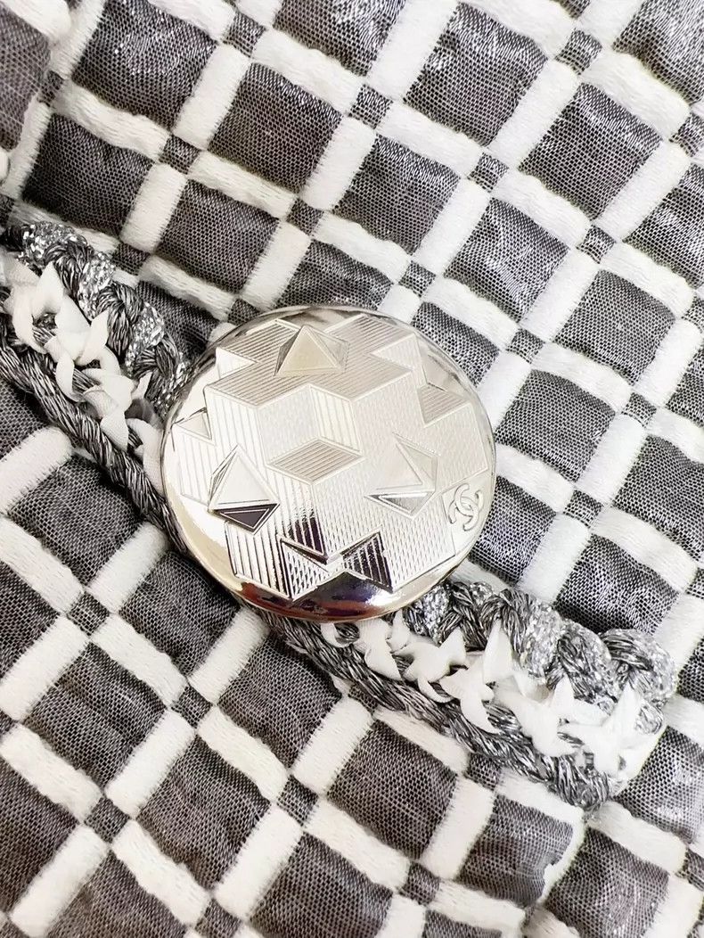 Chanel Chanel Gray White Check Pattern Jacket Size S / US 4 / IT 40 - 4 Thumbnail