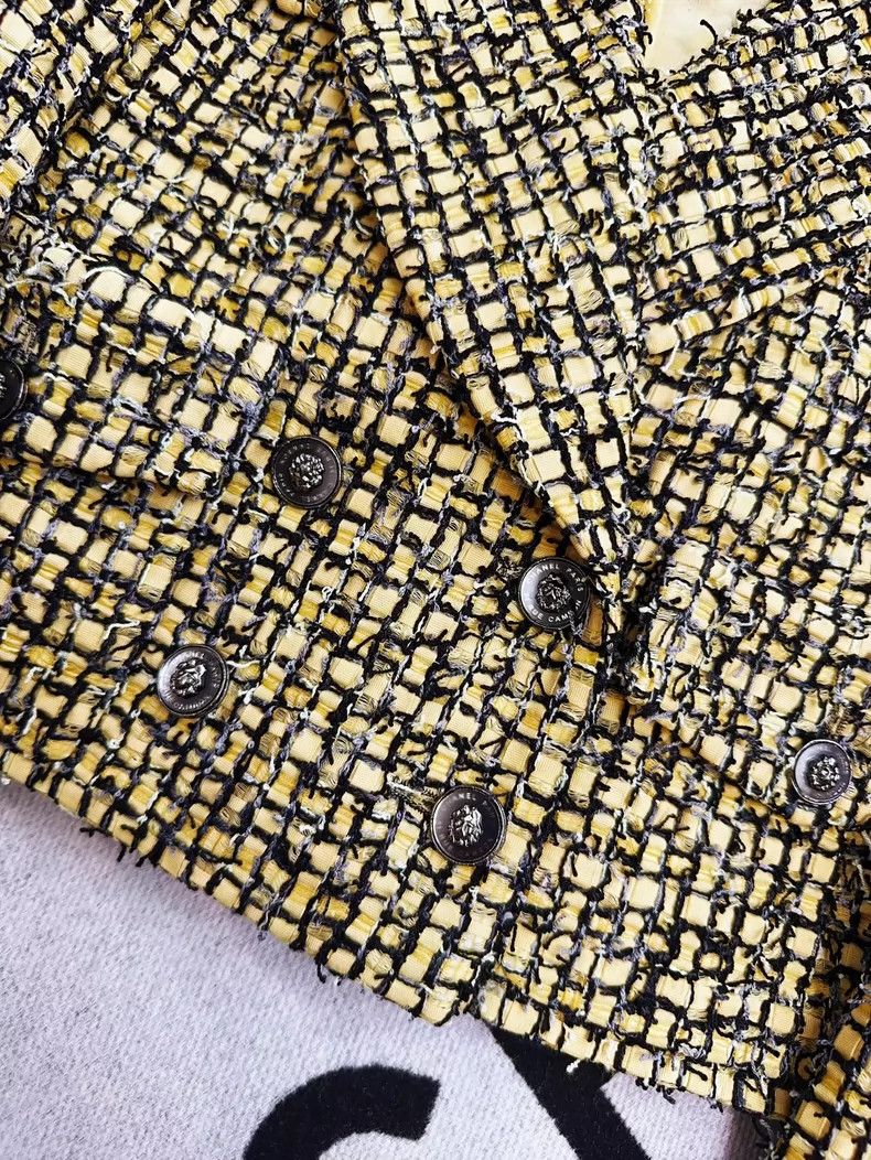 Chanel Chanel Yellow Plaid Tweed Jacket with Tags Size XS / US 0-2 / IT 36-38 - 3 Thumbnail