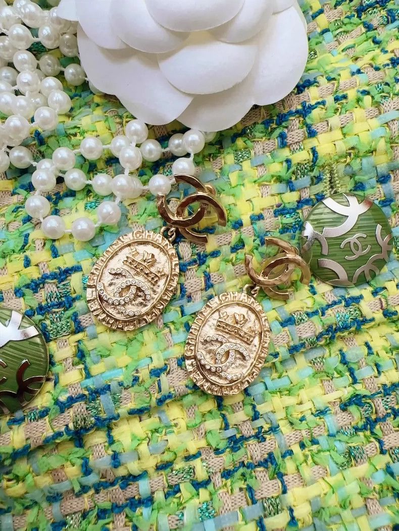 Chanel Chanel Gold Coin Crown Double C Earrings Size ONE SIZE - 8 Thumbnail