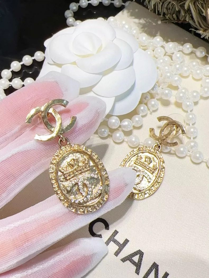 Chanel Chanel Gold Coin Crown Double C Earrings Size ONE SIZE - 7 Thumbnail
