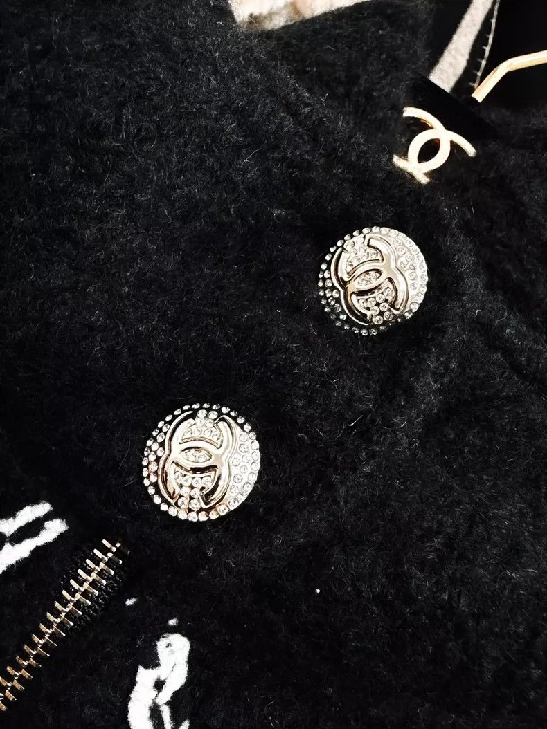 Chanel Chanel Black Quilted Knit Hoodie Cardigan Size M / US 6-8 / IT 42-44 - 5 Thumbnail