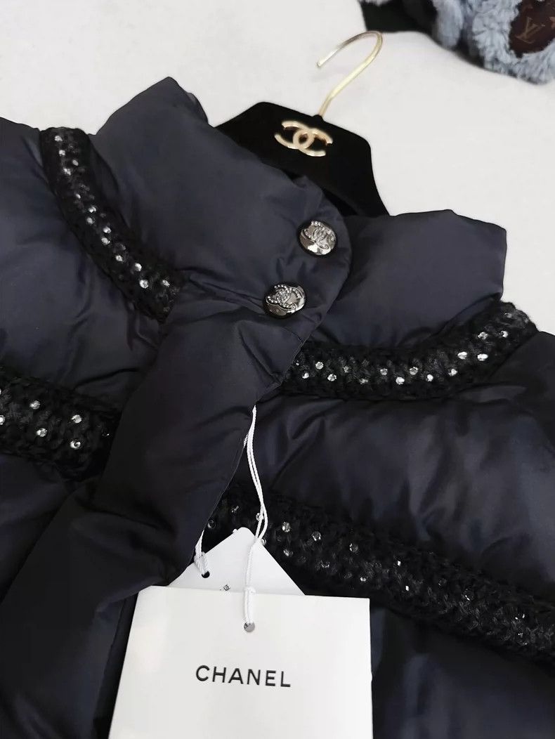 Chanel Chanel Black Padded Snow Jacket with Rhinestones Size XL / US 12-14 / IT 48-50 - 6 Thumbnail