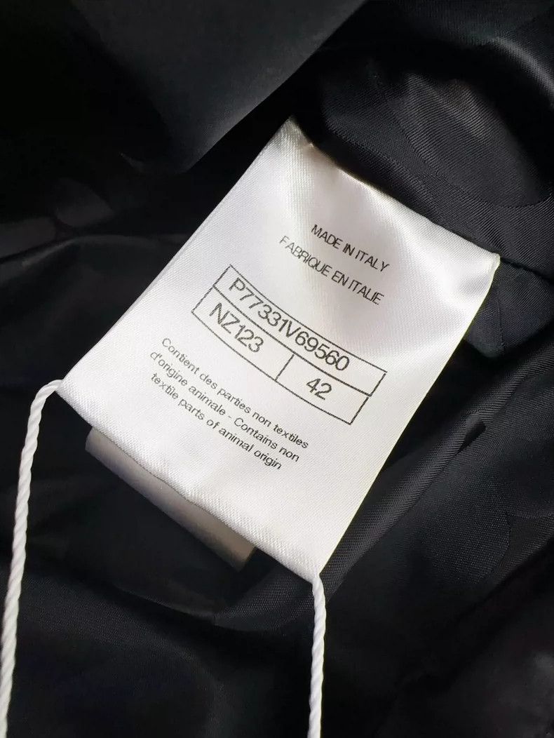 Chanel Chanel Black Padded Snow Jacket with Rhinestones Size XL / US 12-14 / IT 48-50 - 8 Thumbnail