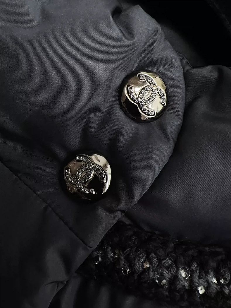 Chanel Chanel Black Padded Snow Jacket with Rhinestones Size XL / US 12-14 / IT 48-50 - 5 Thumbnail