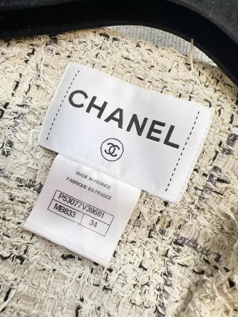 Chanel Chanel Seoul Series Tweed Outer Coat Size XS / US 0-2 / IT 36-38 - 6 Thumbnail