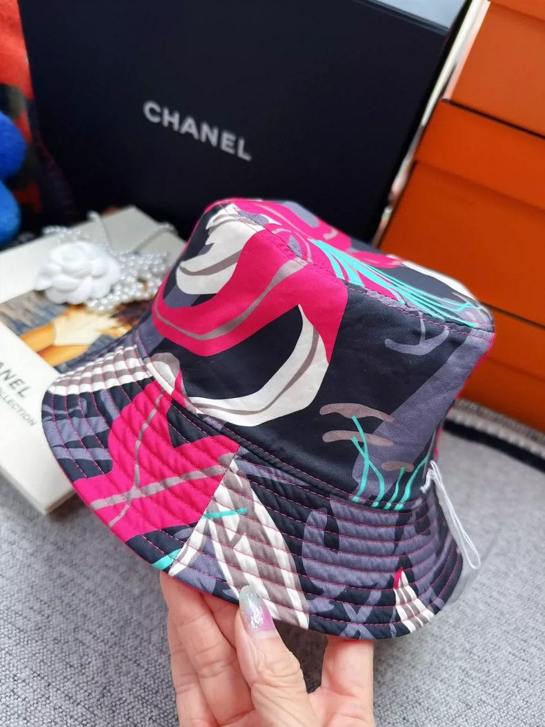 Chanel Chanel Pink Reversible Fisherman Hat Size M Size ONE SIZE - 6 Thumbnail