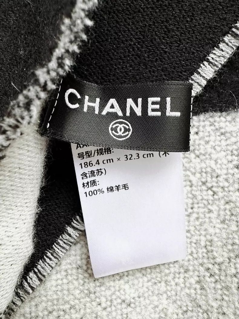 Chanel Chanel Black and White Geometric Pattern Scarf Size ONE SIZE - 4 Thumbnail