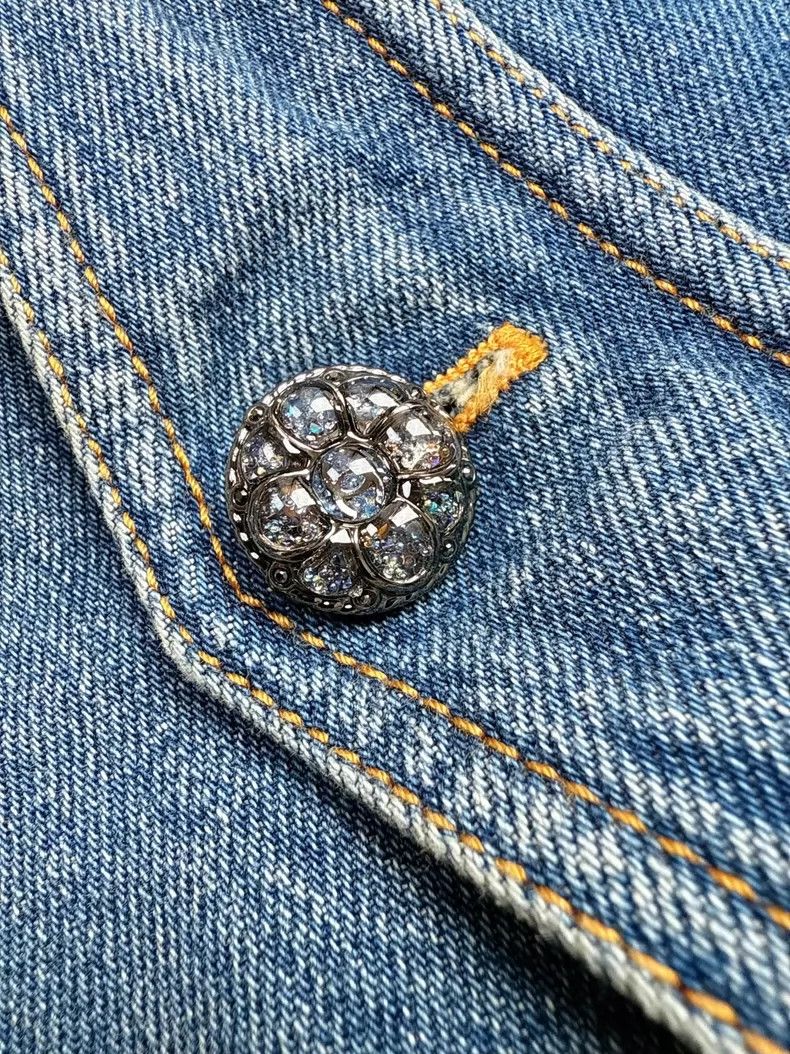 Chanel Chanel Vintage Blue Denim Top with Glass Buttons Size L / US 10 / IT 46 - 6 Thumbnail