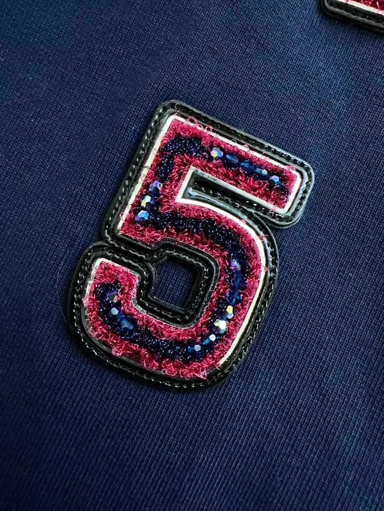Chanel Chanel Logo Long Sleeve Sweatshirt in Navy Size S / US 4 / IT 40 - 3 Thumbnail