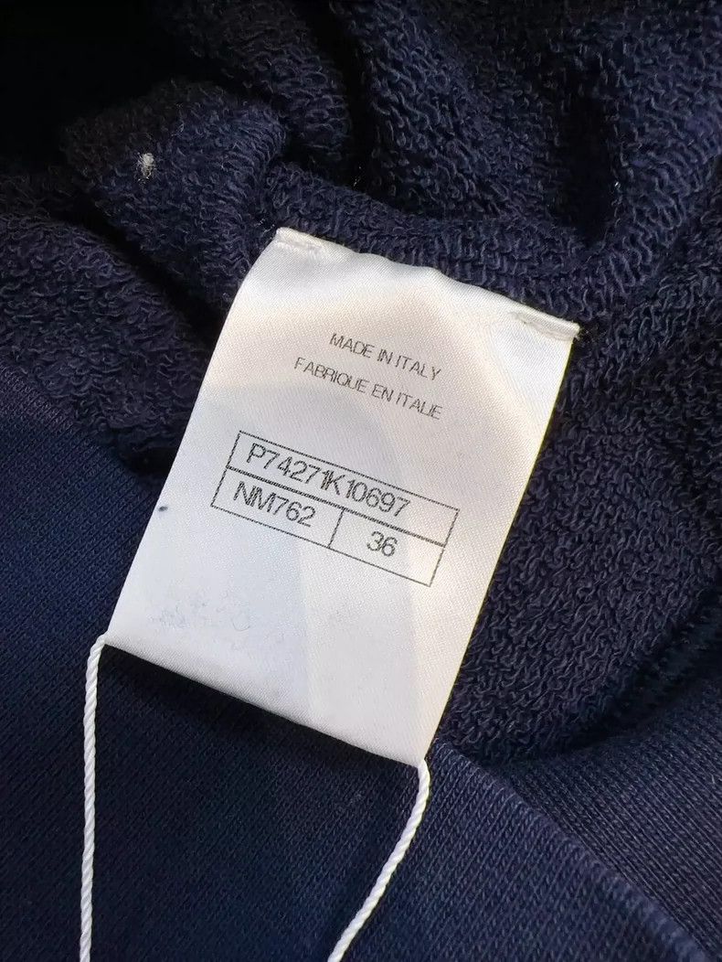 Chanel Chanel Logo Long Sleeve Sweatshirt in Navy Size S / US 4 / IT 40 - 6 Thumbnail