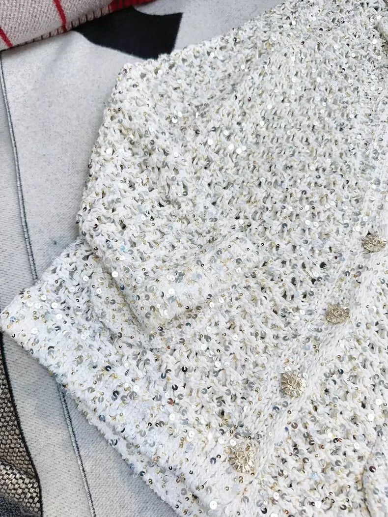 Chanel Chanel White Knit Embroidered Jacket with Buttons Size S / US 4 / IT 40 - 4 Thumbnail