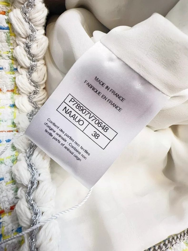 Chanel Chanel White Tweed Jacket with Removable Hood Size M / US 6-8 / IT 42-44 - 8 Thumbnail