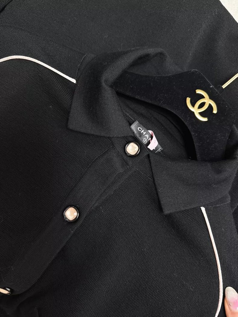 Chanel Chanel Black Knit Long Sleeve Dress with Pink Buttons Size M / US 6-8 / IT 42-44 - 5 Thumbnail