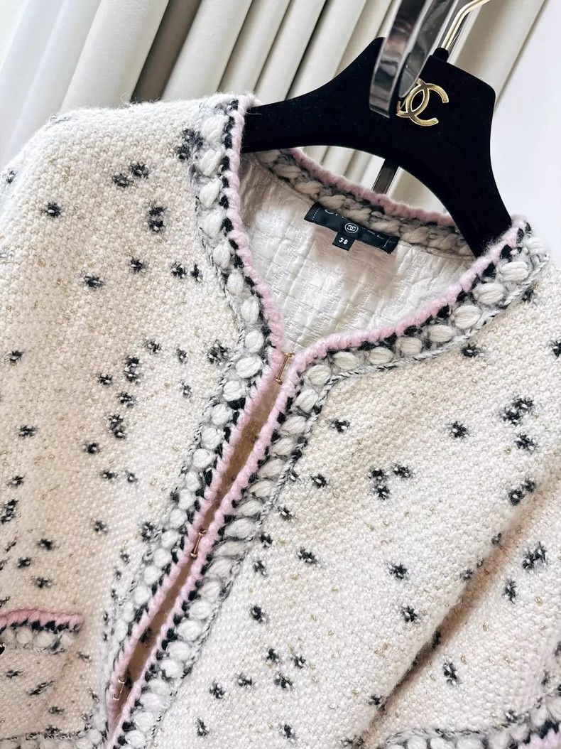 Chanel Chanel Cream Polka Dot Two-Pocket Jacket Size M / US 6-8 / IT 42-44 - 4 Thumbnail
