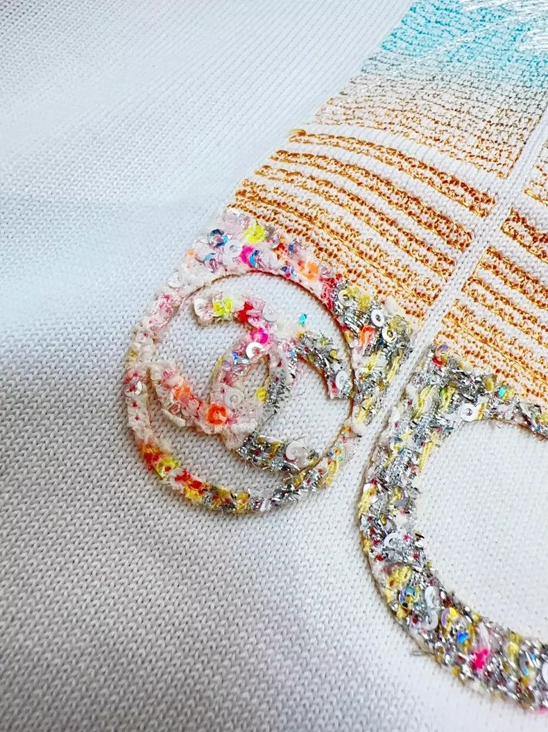 Chanel Chanel Colorful Sequin Logo White Sweatshirt Size S / US 4 / IT 40 - 5 Thumbnail
