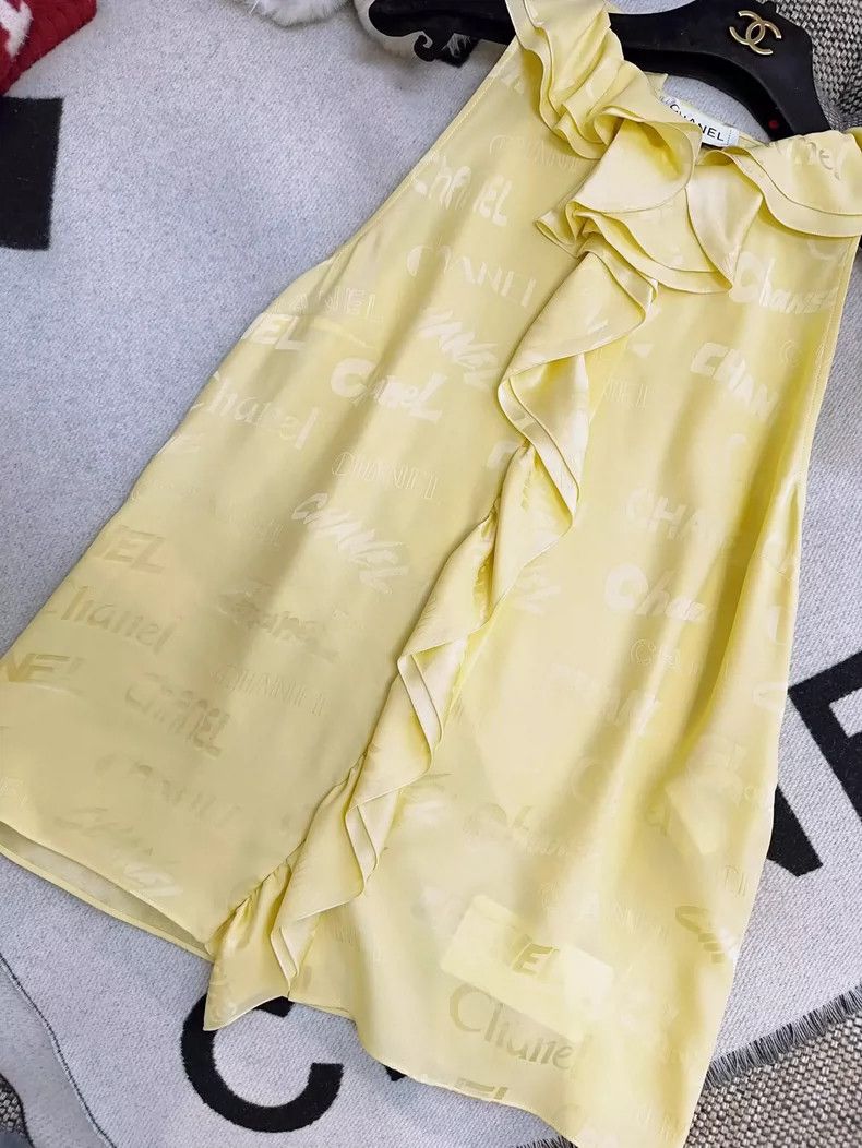 Chanel Chanel Yellow Ruffled Silk Sleeveless Top Size S / US 4 / IT 40 - 3 Thumbnail
