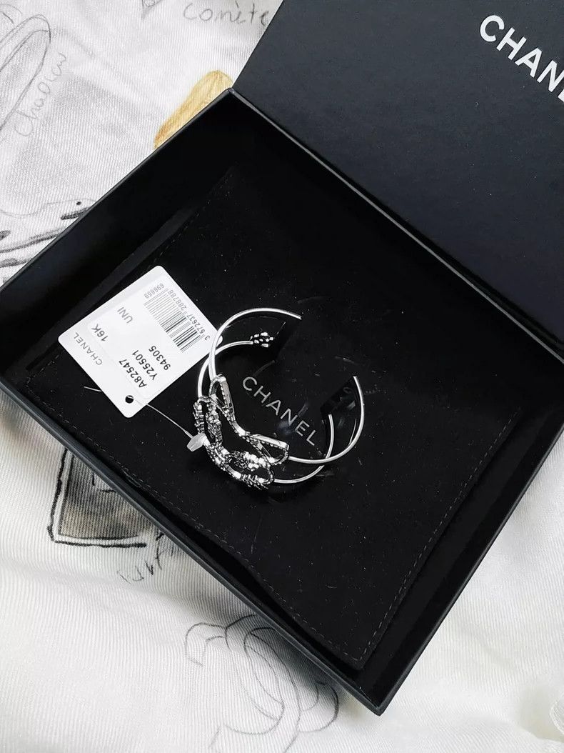Chanel Vintage Chanel Crystal Cat Bracelet Bangle Size ONE SIZE - 4 Thumbnail