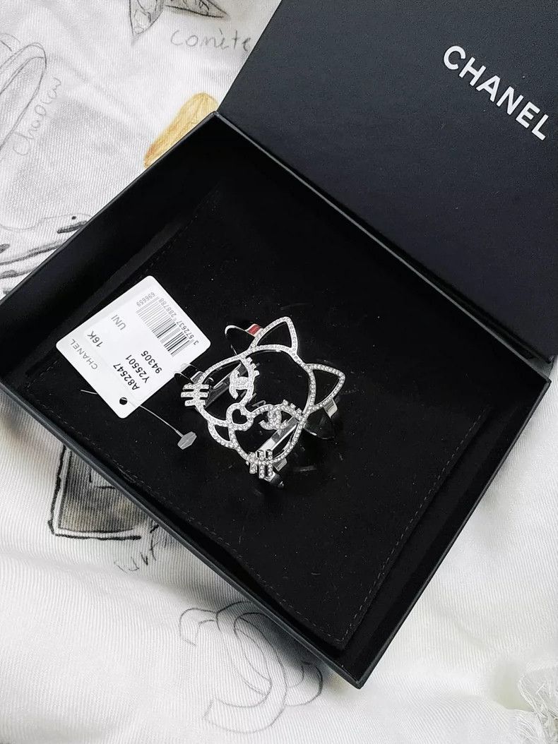 Chanel Vintage Chanel Crystal Cat Bracelet Bangle Size ONE SIZE - 5 Thumbnail