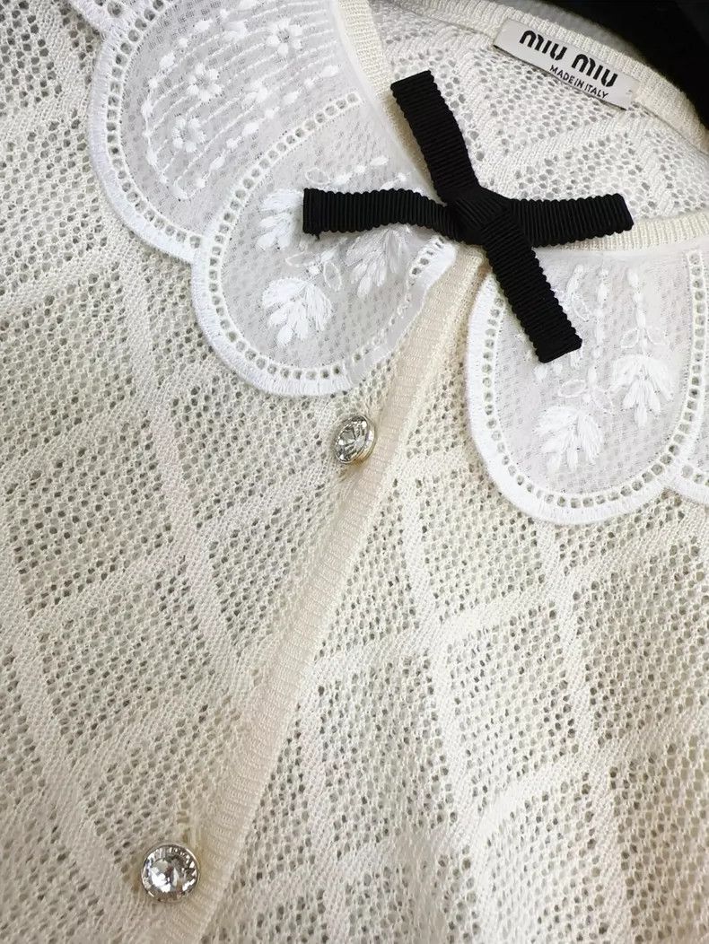 Miu Miu Miu Miu Beige Knit Cardigan with Lace Collar Size S / US 4 / IT 40 - 4 Thumbnail