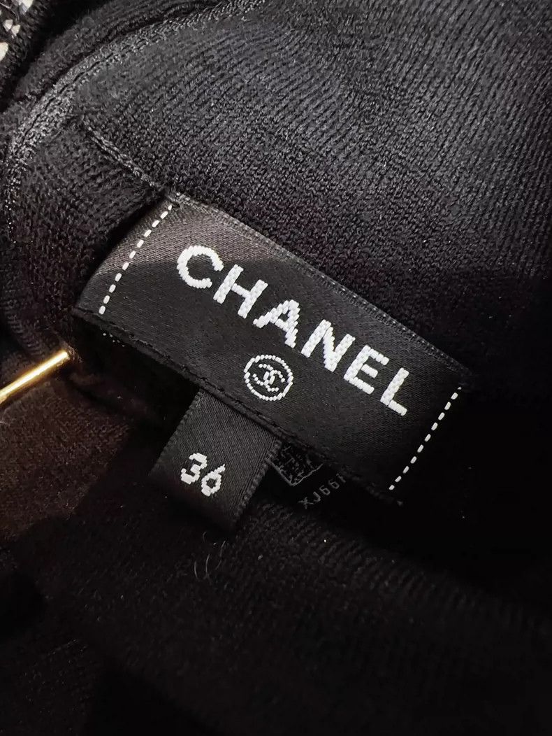 Chanel Chanel Black Knit Top with Diamond Logo Size XS / US 0-2 / IT 36-38 - 6 Thumbnail