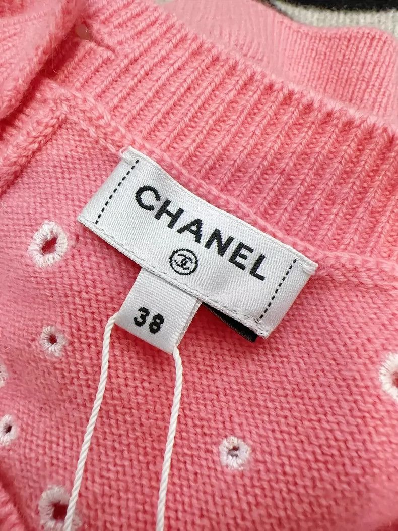 Chanel Chanel Pink Embroidered Knit Short Sleeve Top Size M / US 6-8 / IT 42-44 - 5 Thumbnail