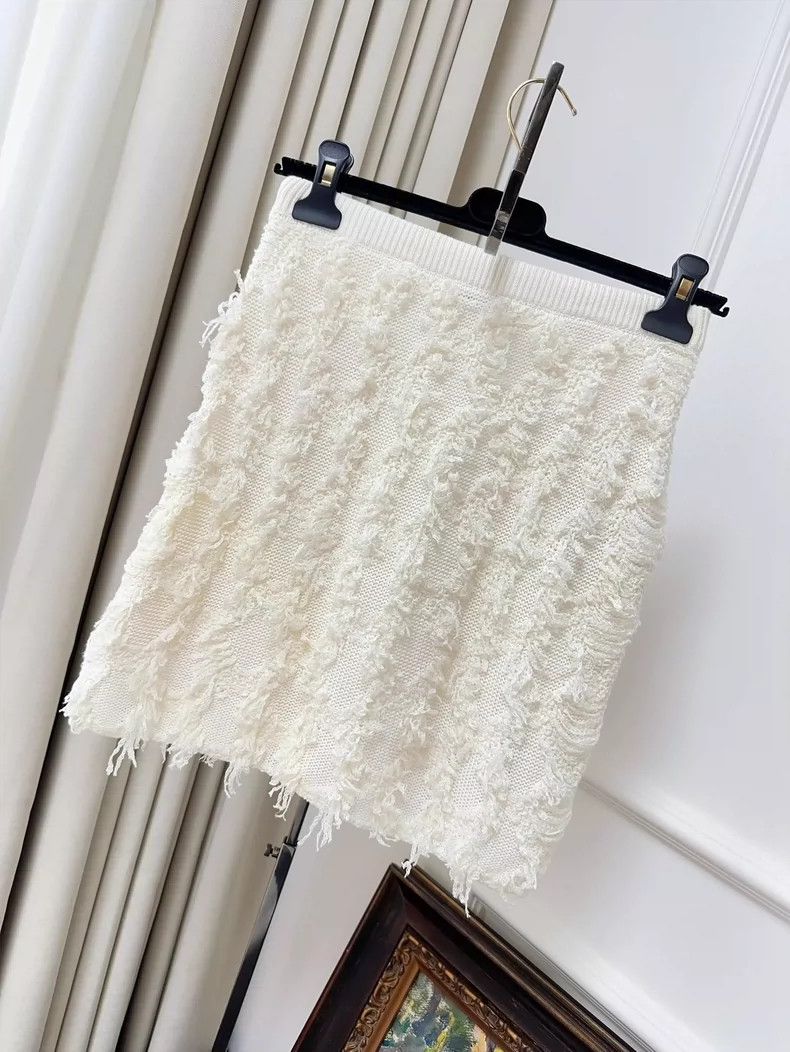 Chanel Chanel Spring Summer Cream Fringed Skirt Size 34" / US 12 / IT 48 - 2 Thumbnail