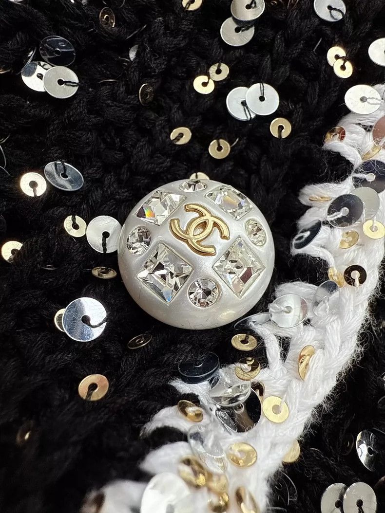 Chanel Chanel Black Sequin Knit Cardigan with White Trim Size S / US 4 / IT 40 - 3 Thumbnail