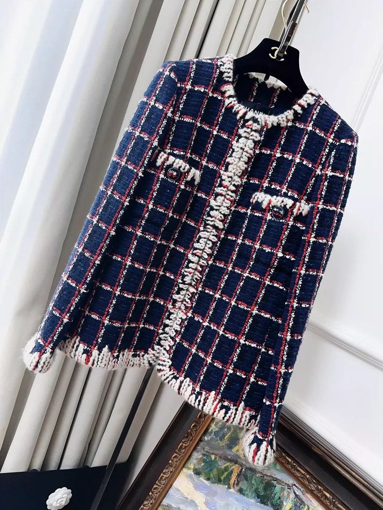 Chanel Chanel Long Sleeve Checked Coat in Navy Red Size M / US 6-8 / IT 42-44 - 8 Thumbnail