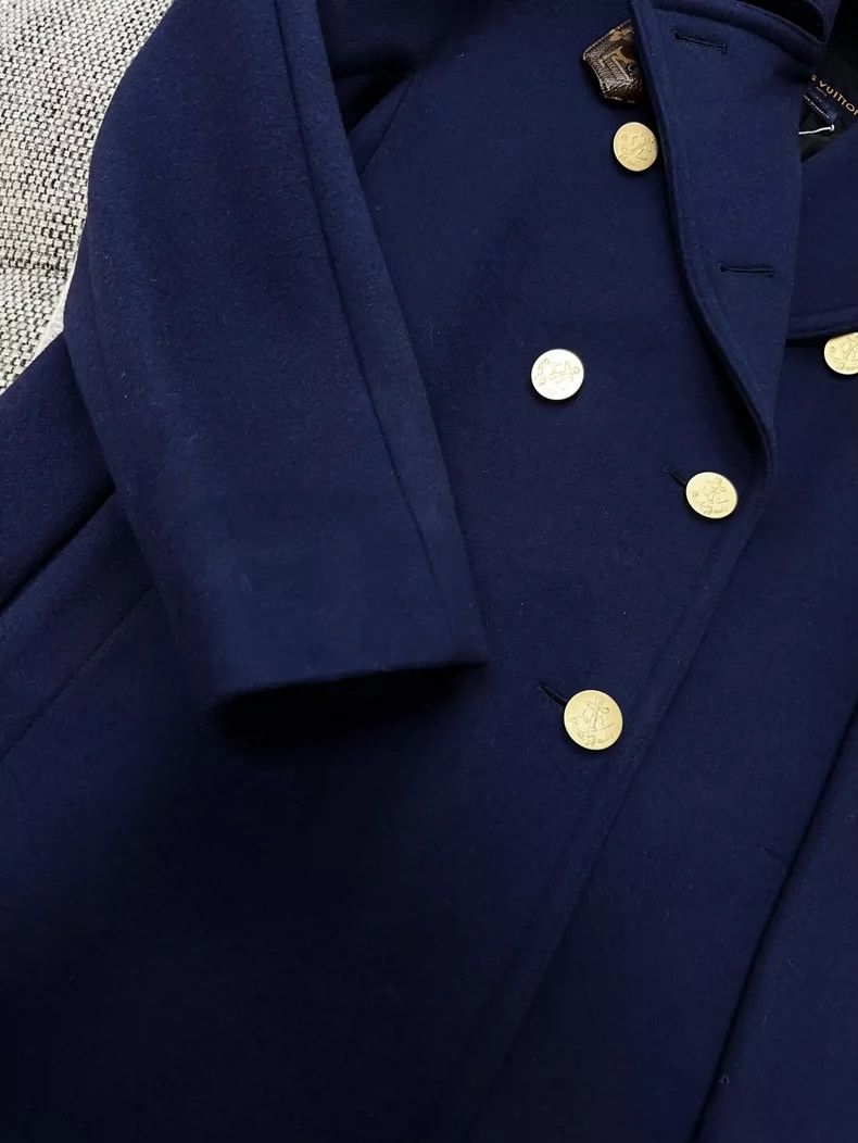 Louis Vuitton Louis Vuitton Double-Breasted Long Sleeve Coat Size XL / US 12-14 / IT 48-50 - 4 Thumbnail