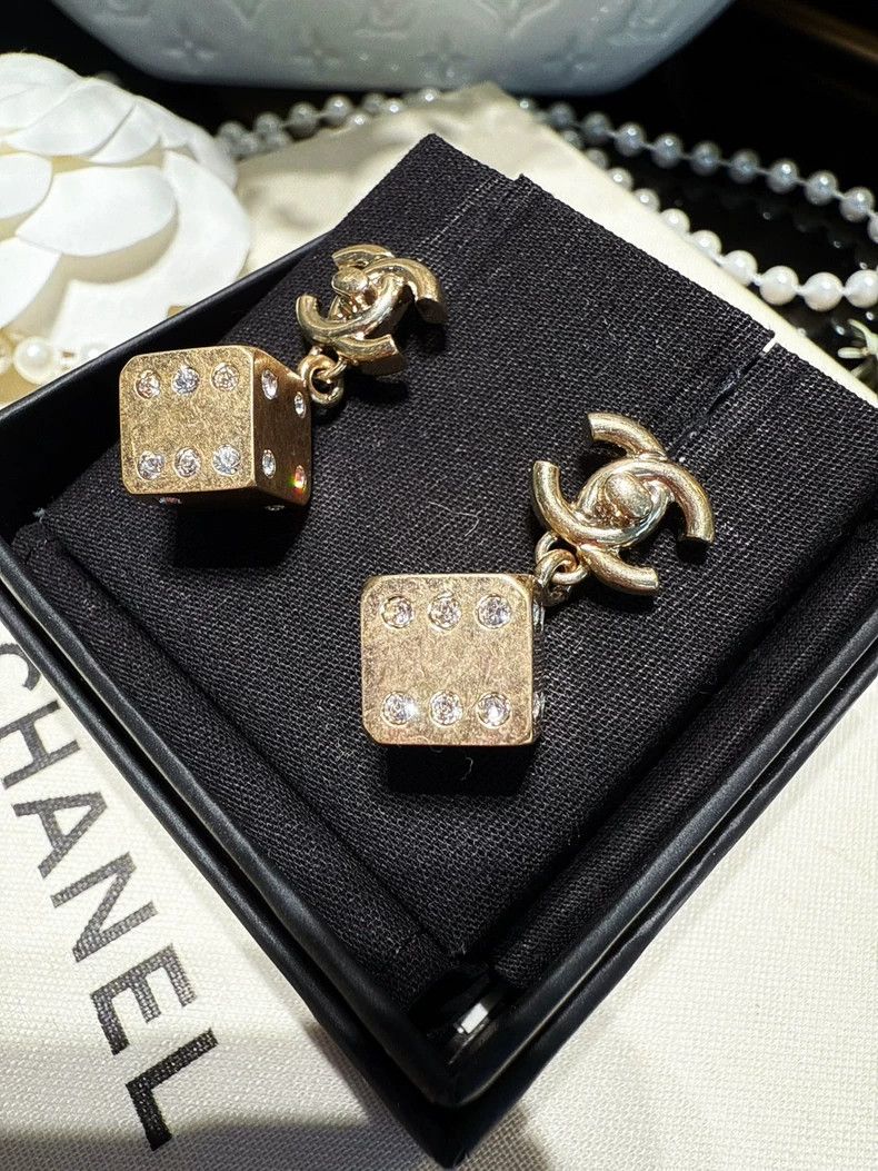 Chanel Chanel Vintage Gold Cube Earrings with Crystals Size ONE SIZE - 2 Thumbnail