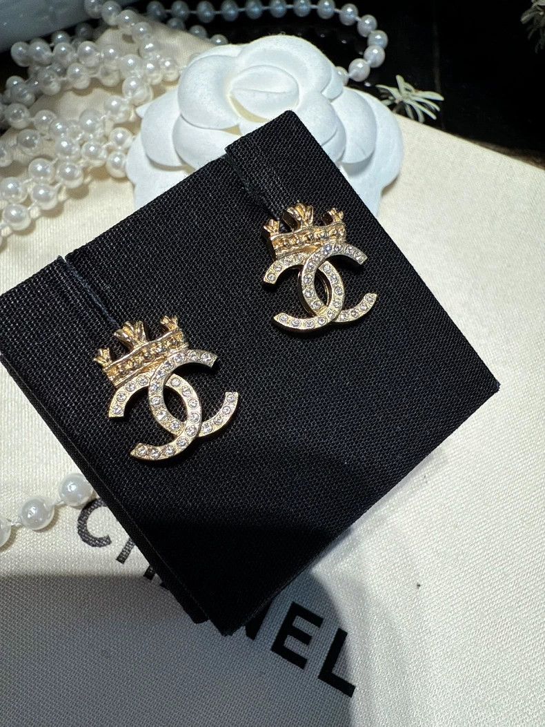 Chanel Chanel 21A Crown Earrings with Box Size ONE SIZE - 5 Thumbnail