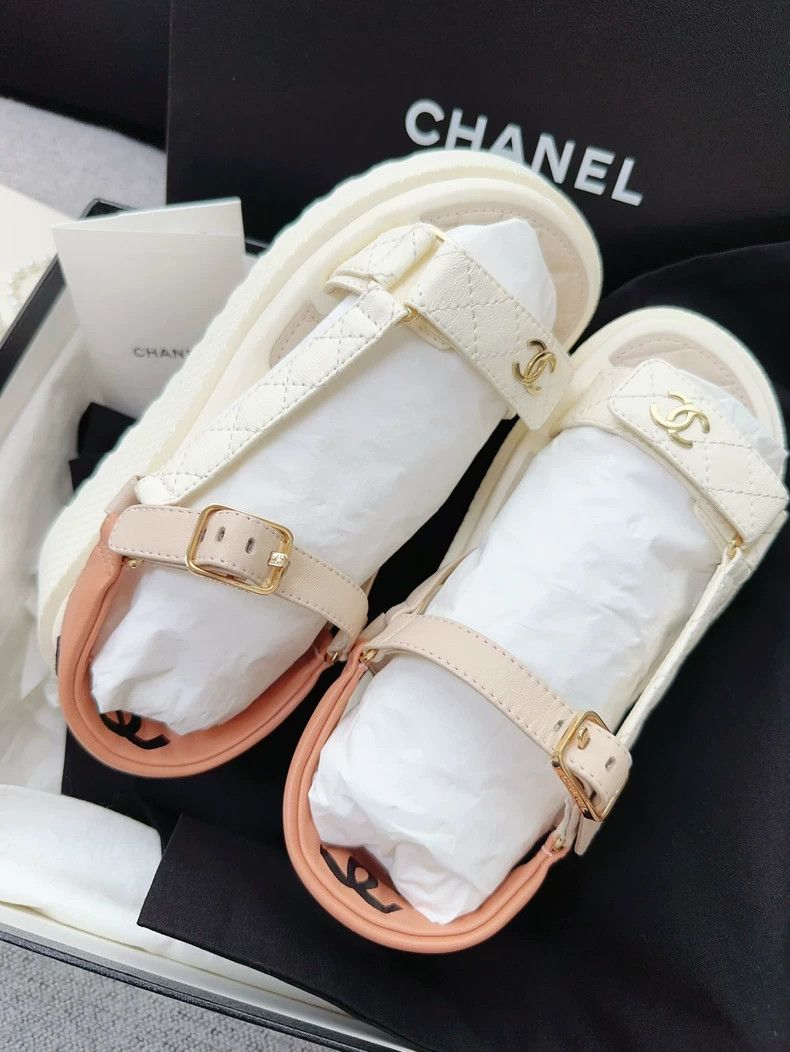 Chanel Chanel White and Pink Gradient Wedge Sandals Size US 6 / IT 36 - 2 Thumbnail