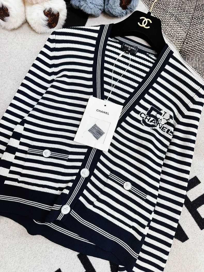 Chanel Chanel Striped Knit Cardigan 23C Early Spring Size M / US 6-8 / IT 42-44 - 3 Thumbnail