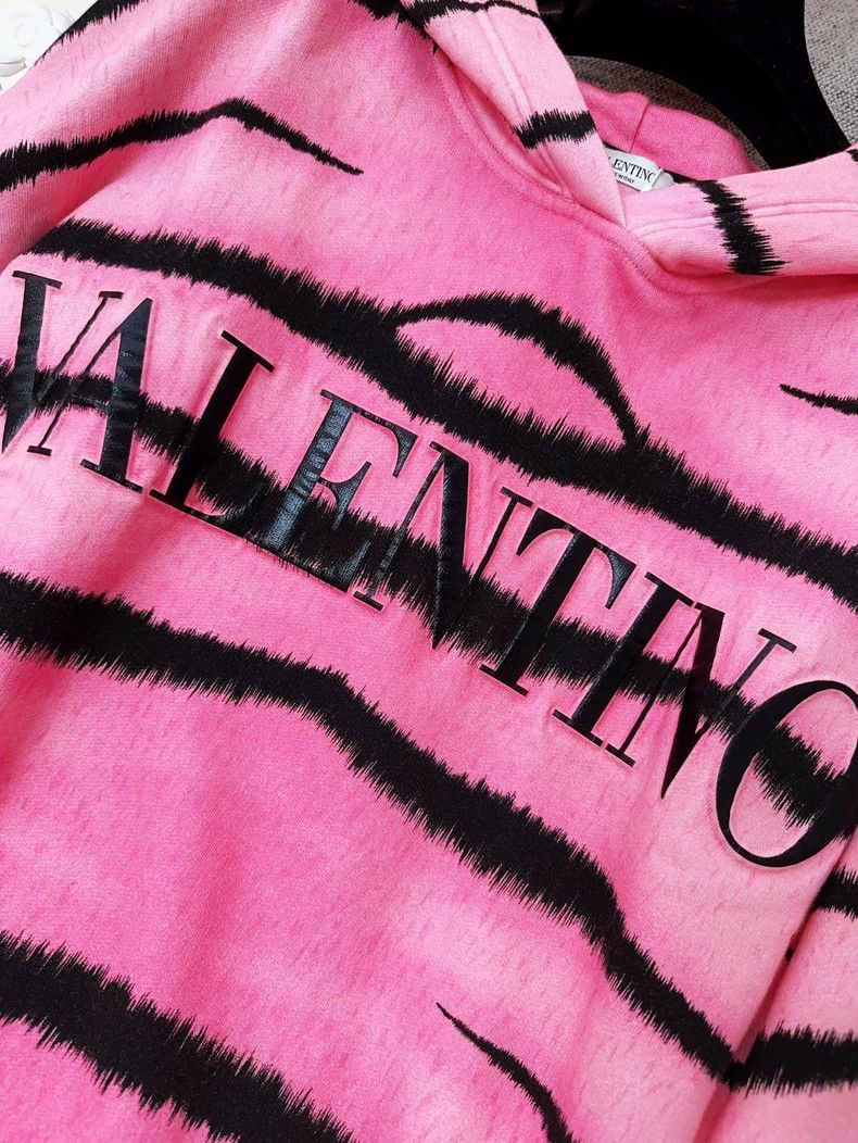 Valentino Valentino Pink Tiger Print Hooded Sweatshirt Size L / US 10 / IT 46 - 4 Thumbnail